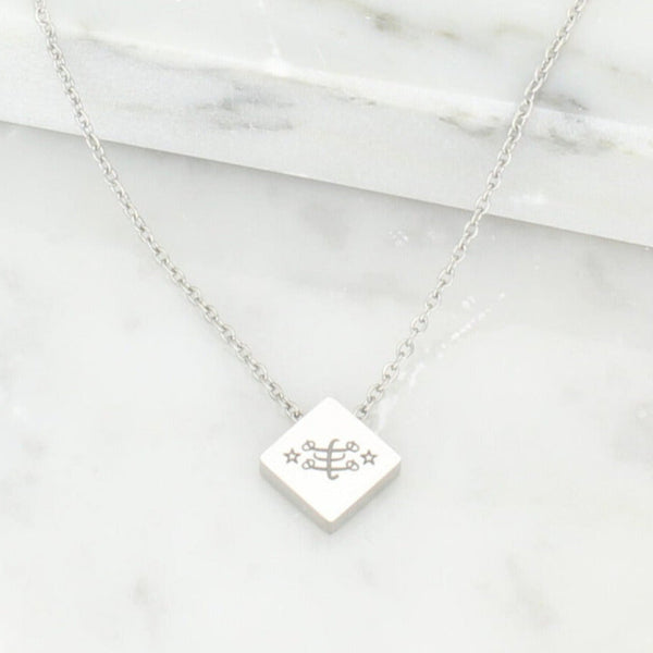 Bahai Jewelry Maconi Jewelry Dignity square pendant necklace silver Greatest Name