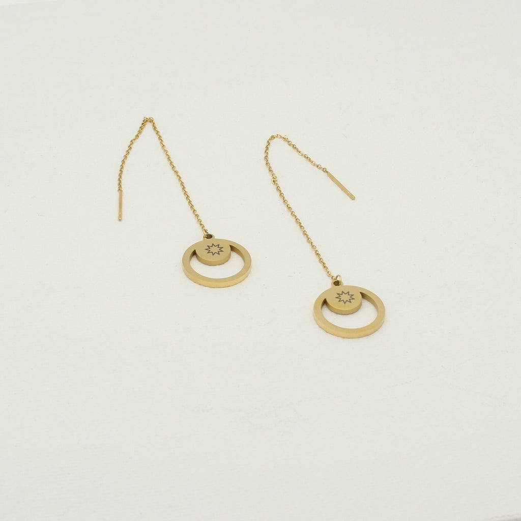 Minimal gold chain earrings with engraved 9-pointed star pendant by Maconi Jewelry